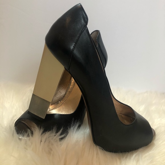 BCBG Wood and Gold Block Peep Toe Heel - Picture 6 of 7